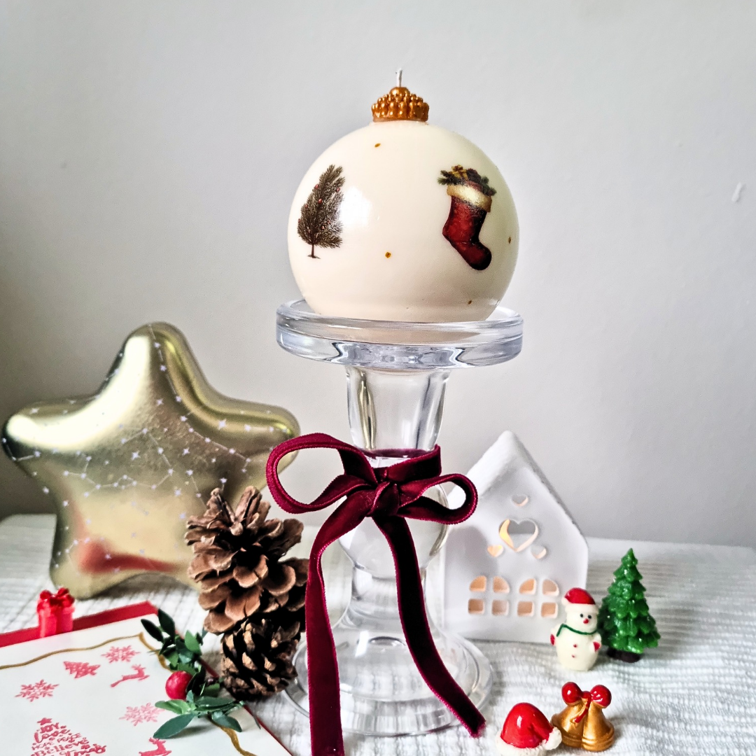 Merry Bauble Candle